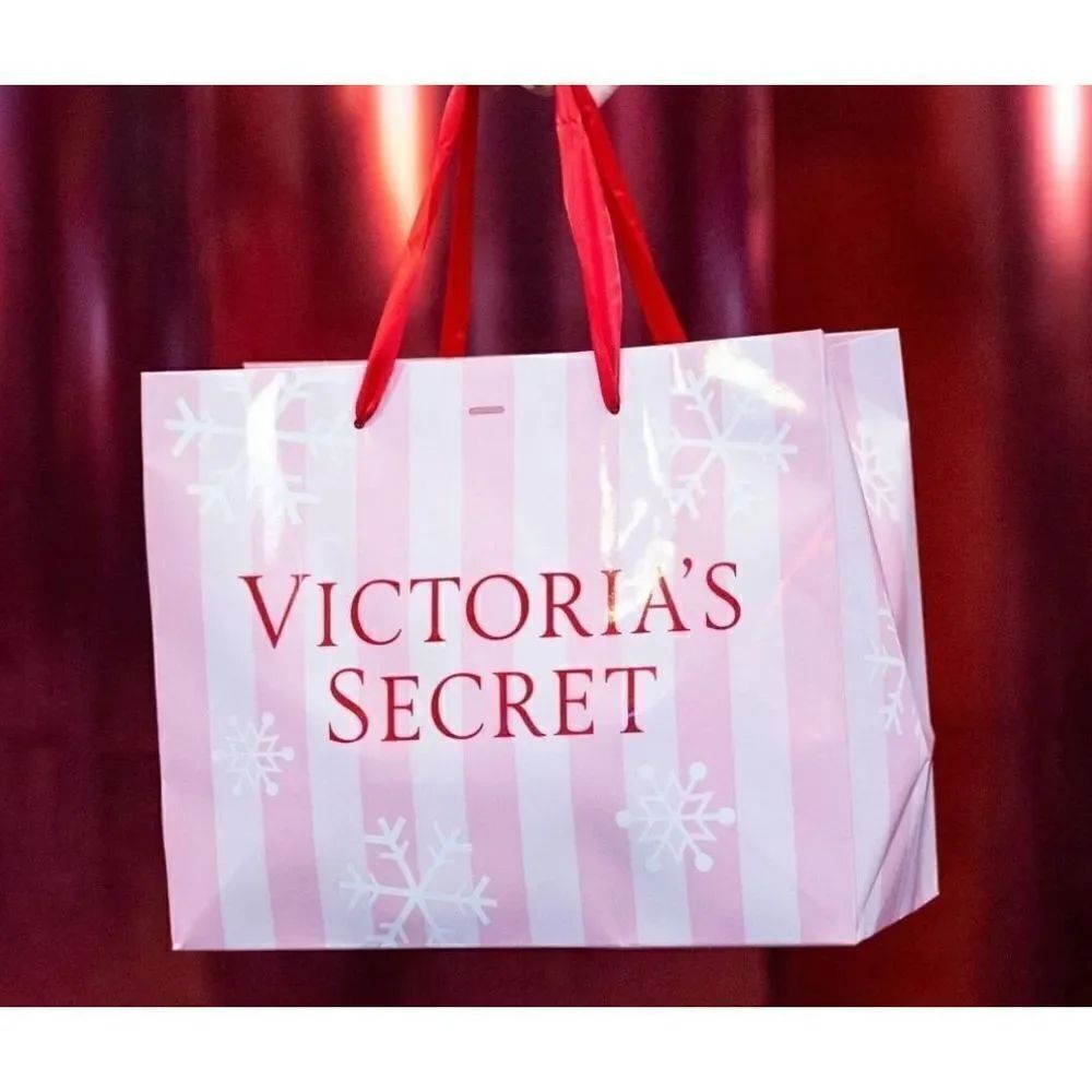 Victoria secret Christmas gift bag - qt 1